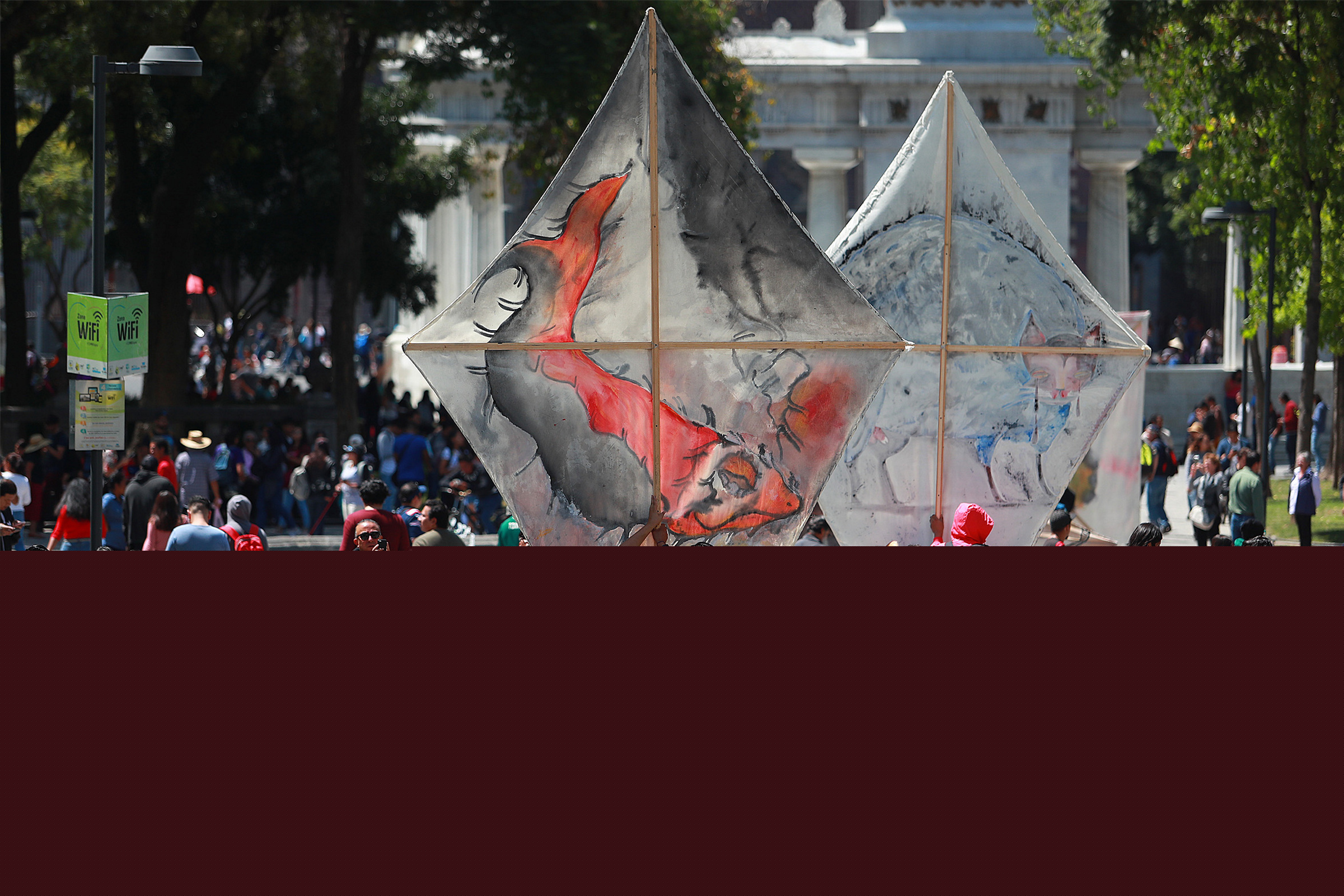 Homenaje. El acto en la Ciudad de México recordó el activismo del oaxaqueño en pro de los 43 desaparecidos de Ayotzinapa. (Foto: Notimex)